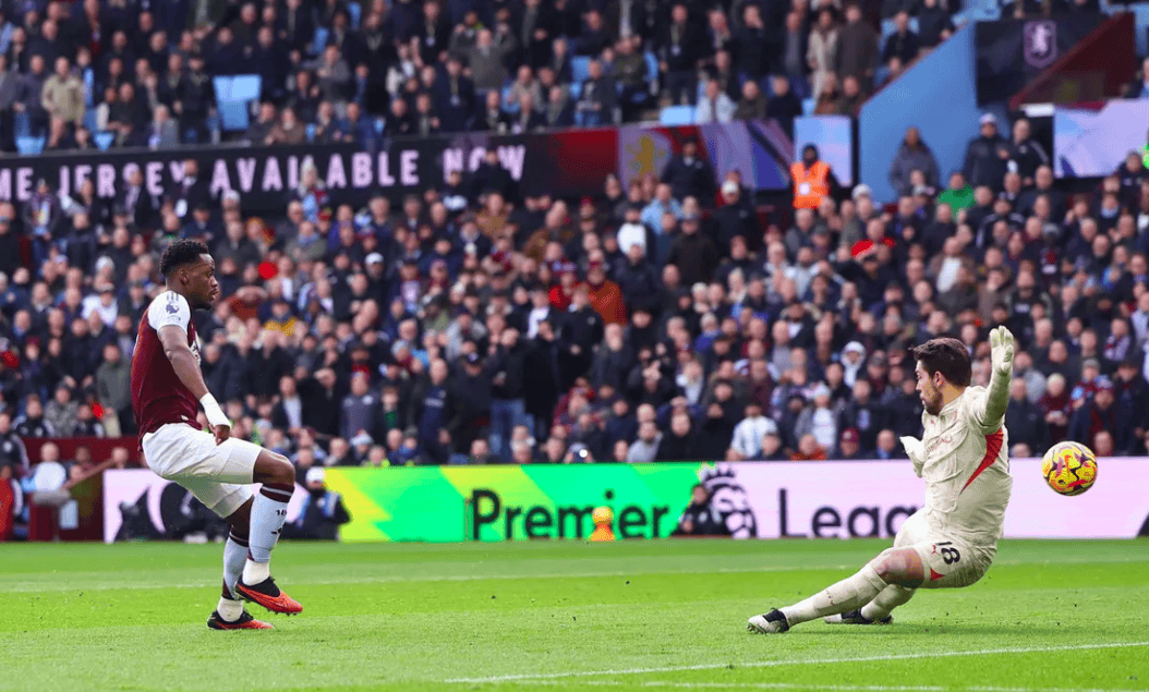 开云平台-曼城主场力保不败，积分领先缩水一步