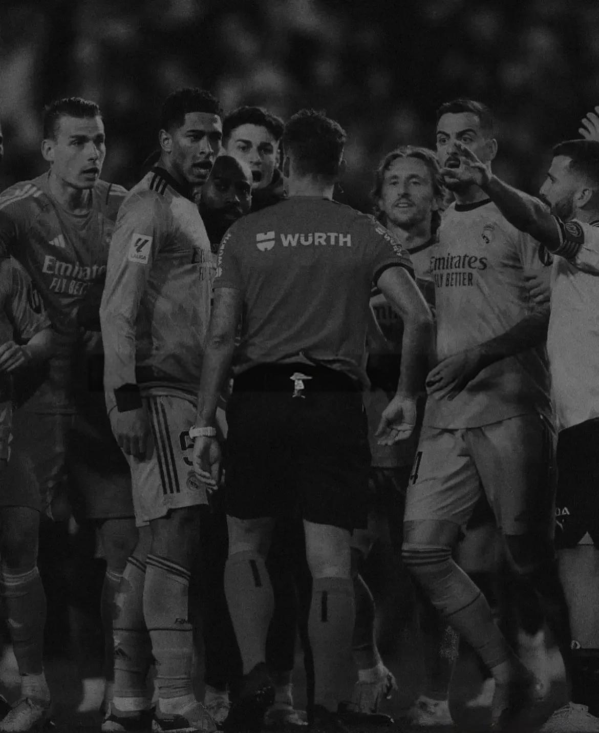 开云官网-瓦伦西亚战平华伦西亚,难分胜负