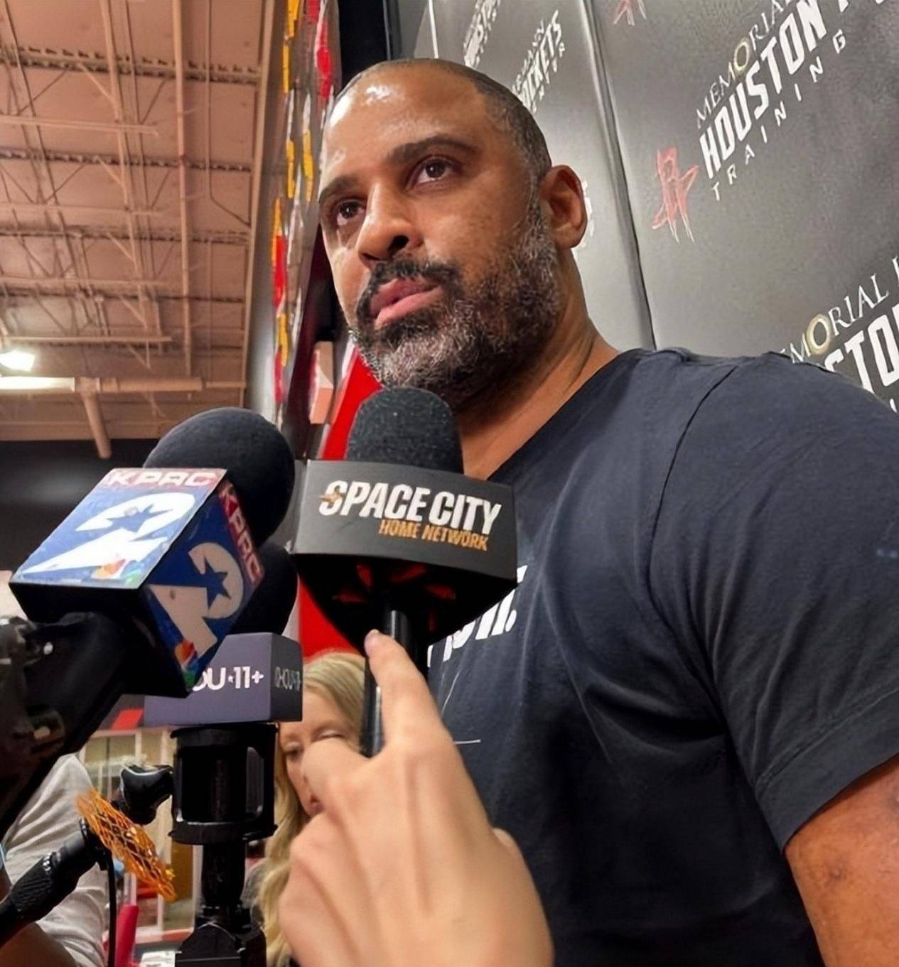 包含比赛结果扑朔迷离,场上变局不断的词条 包含比赛结果扑朔迷离,场上变局不断的词条