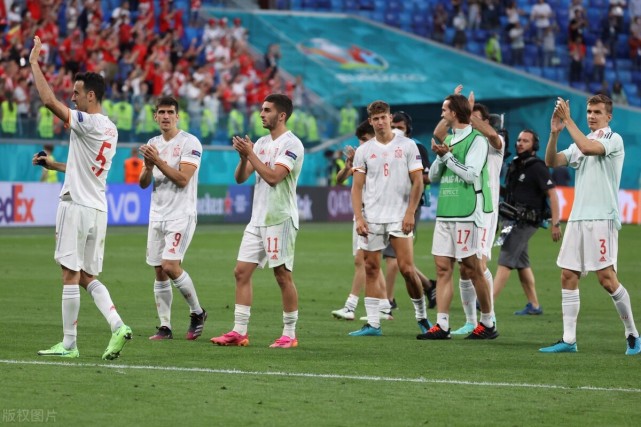 开云体育官方网站-意大利神奇翻盘，晋级之路一片光明