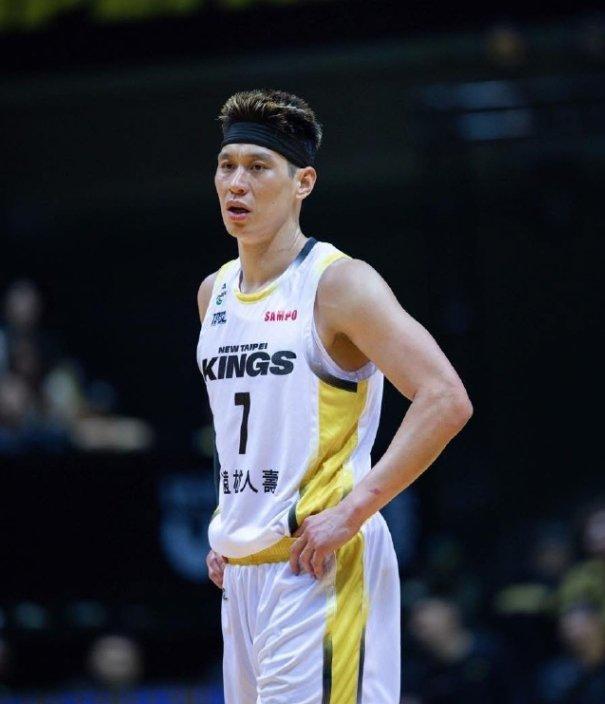 林书豪受伤情况稳定,球队气氛乐观 林书豪受伤情况稳定,球队气氛乐观