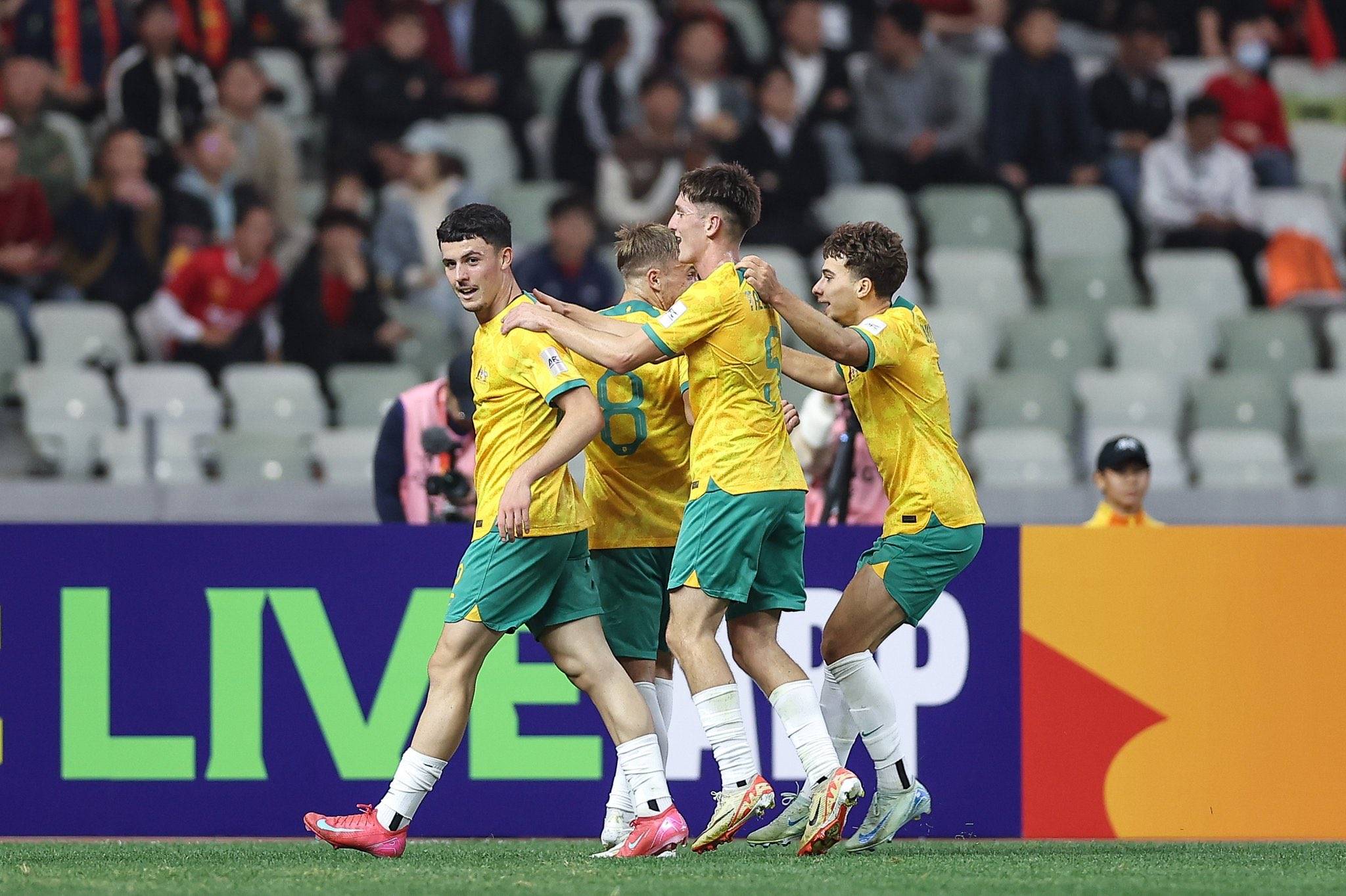 欧洲顶尖球队争夺国际足球荣誉，胜者为王！的简单介绍