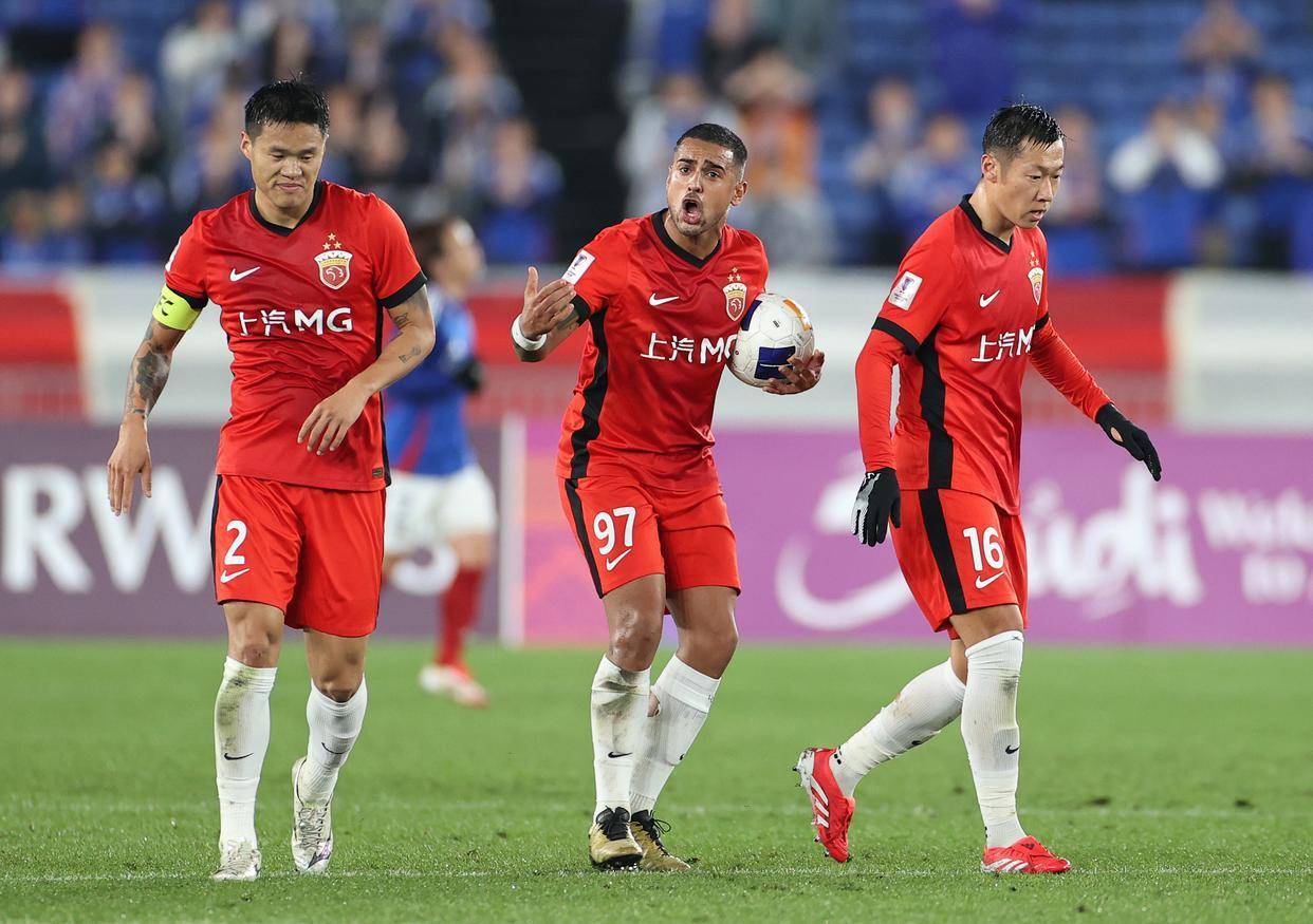 开云APP-战术变化影响比赛结果反差显著