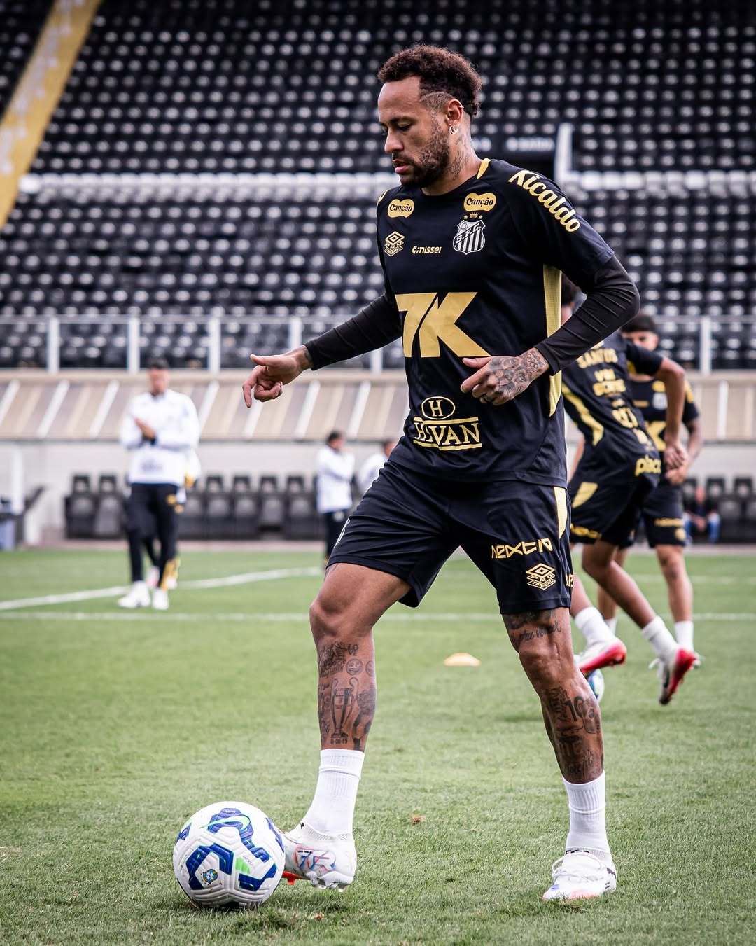 关于西班牙鏖战韩国,内马尔制霸全场的信息 关于西班牙鏖战韩国,内马尔制霸全场的信息