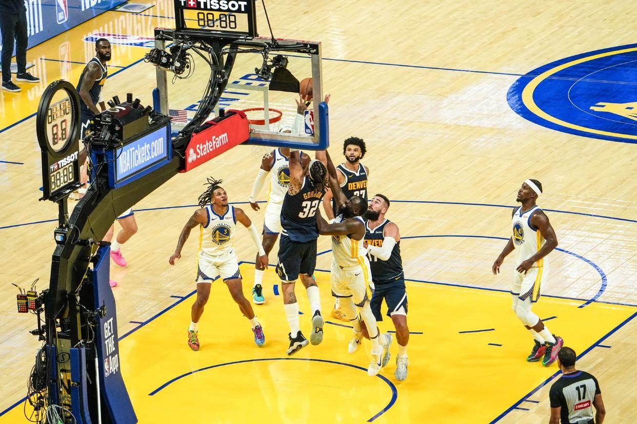 掘金逆转上海队,库里刷新纪录 掘金逆转上海队,库里刷新纪录